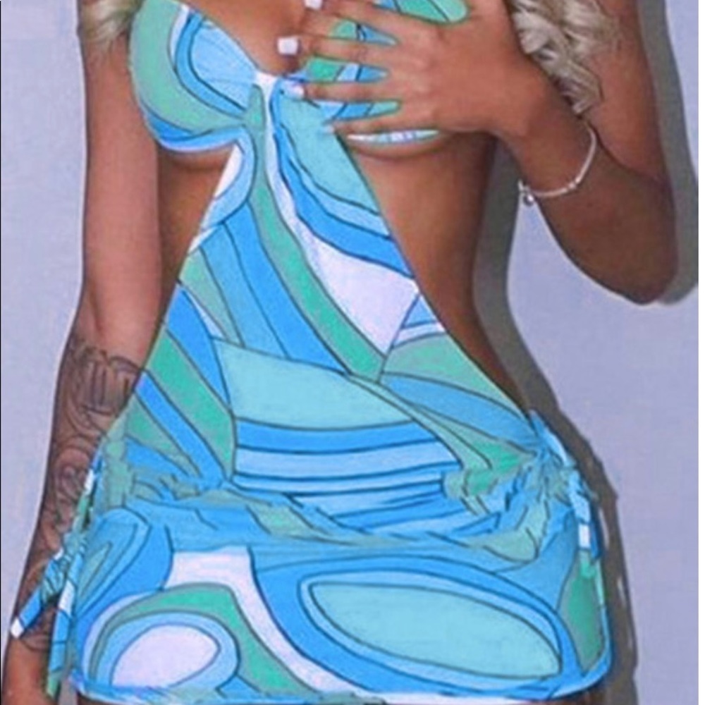 Cut out waist body con dress